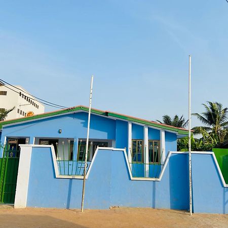 Hotel Heavens Gate Acra Exterior foto