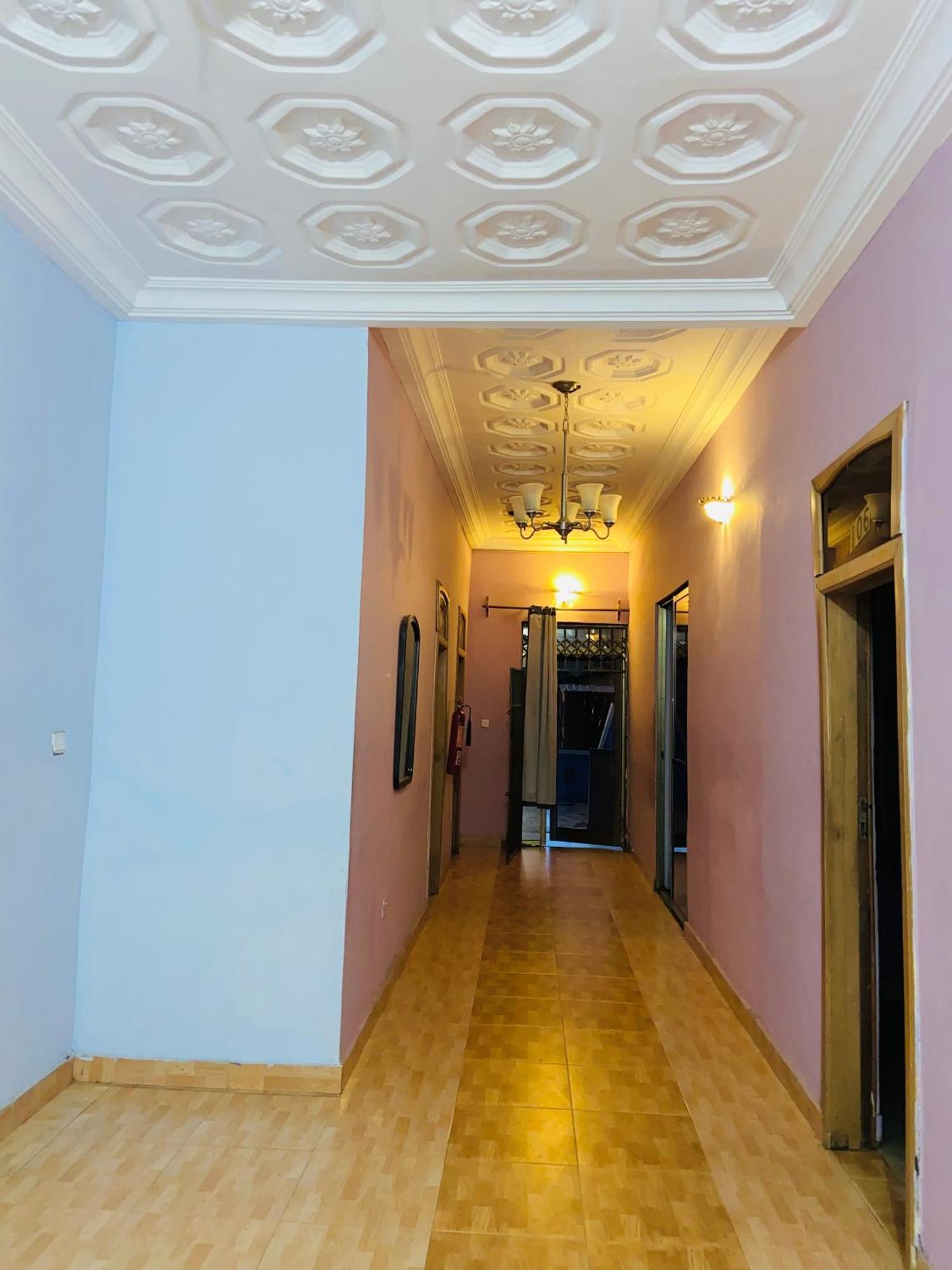 Hotel Heavens Gate Acra Exterior foto